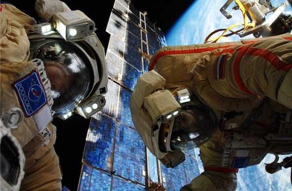 Awesome Photos Taken by Roscosmos (40 photos)