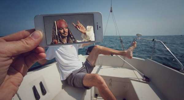 Mixing Famous Movies With Real Life (48 photos)