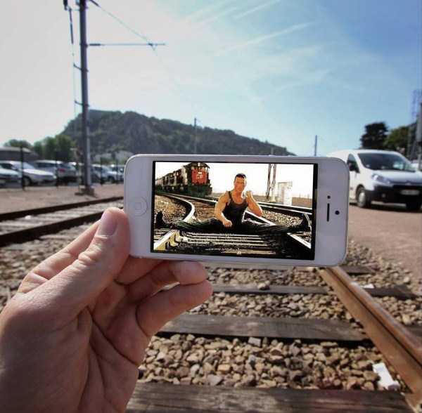 Mixing Famous Movies With Real Life (48 photos)