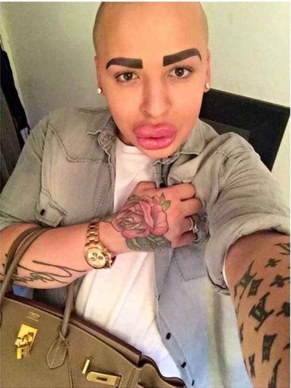 Man Spends a Fortune in an Attempt to Look Like Kim Kardashian (20 photos)