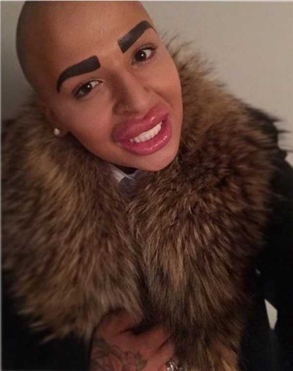 Man Spends a Fortune in an Attempt to Look Like Kim Kardashian (20 photos)