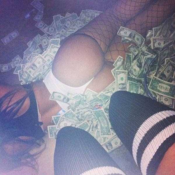 female strippers enjoying cash 23