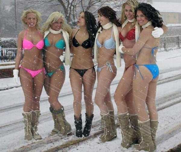 girls in snow 3