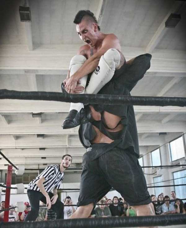 Hungarian Hardcore Wrestling (42 photos)