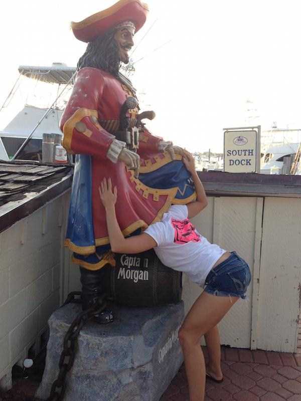 Statues are Funnier Than Youd Expect (59 photos)