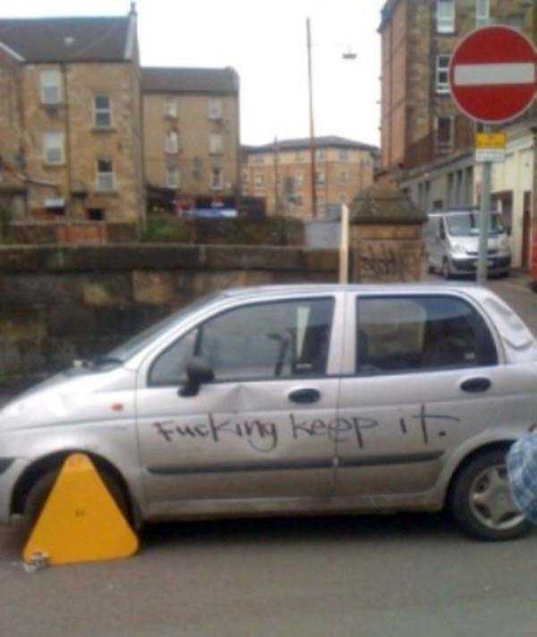 Some Strange Yet Funny Things Seen in Scotland (60 photos)