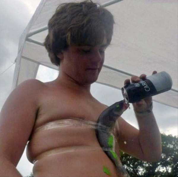 Internet Weirdness at its Finest (54 photos)