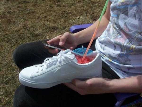 Internet Weirdness at its Finest (54 photos)