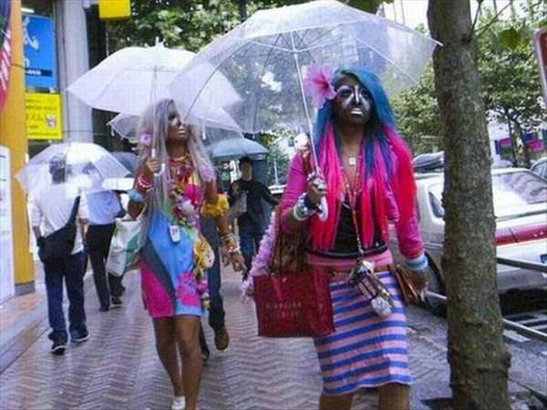 Internet Weirdness at its Finest (54 photos)