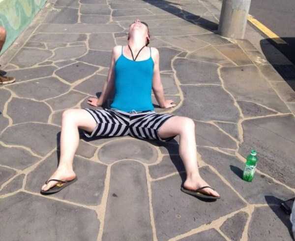People Getting Naughty With Statues (86 photos)