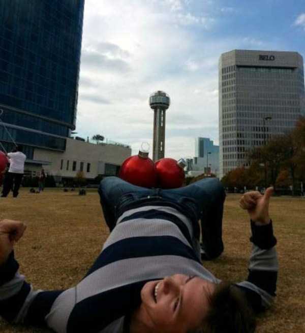People Getting Naughty With Statues (86 photos)