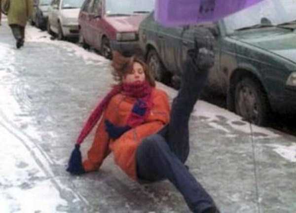 People Slipping on Ice (29 photos)
