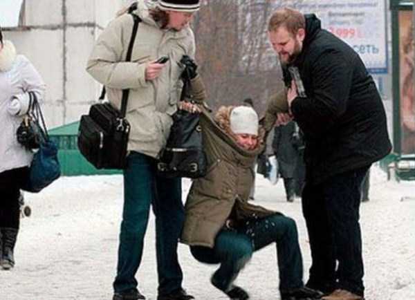 People Slipping on Ice (29 photos)