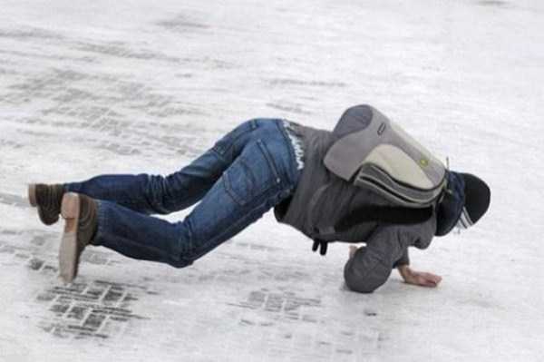 People Slipping on Ice (29 photos)