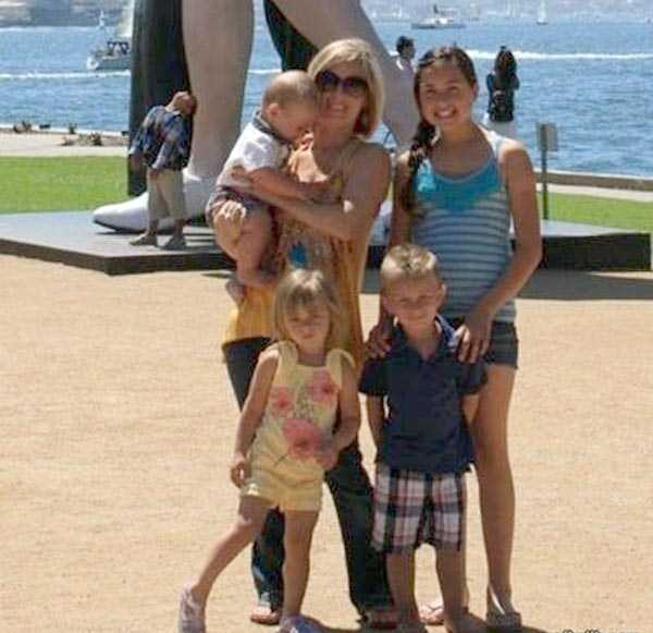 children who ruined family photos 26