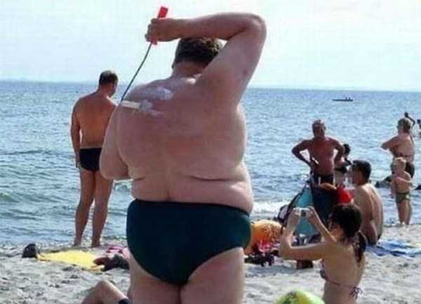 Crazy Situations Seen on the Beach (24 photos)