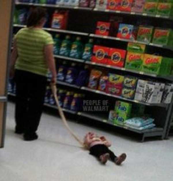 Poor Kids on Leashes (44 photos)
