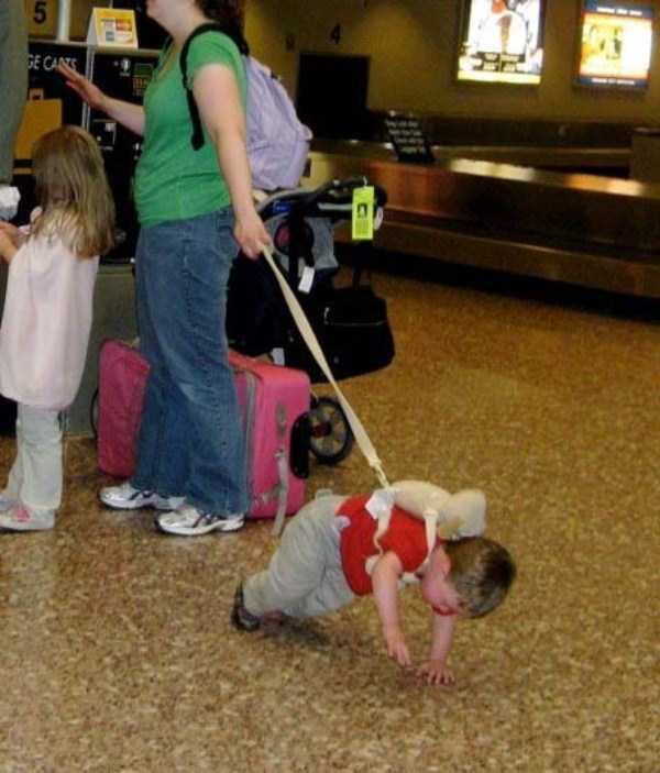 Poor Kids on Leashes (44 photos)