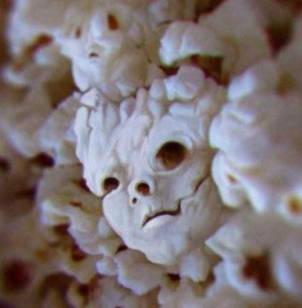 Creepy Faces Seen in the most Unexpected Places (33 photos)