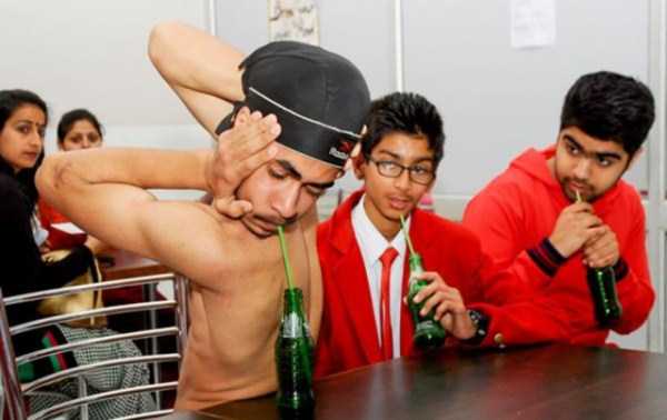 Meet the Rubber Boy from India (12 photos)