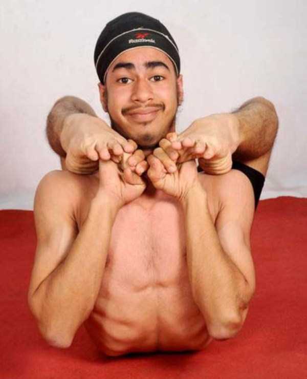 Meet the Rubber Boy from India (12 photos)