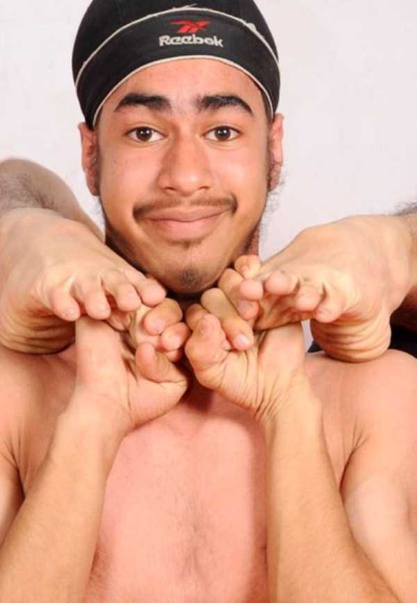 Meet the Rubber Boy from India (12 photos)