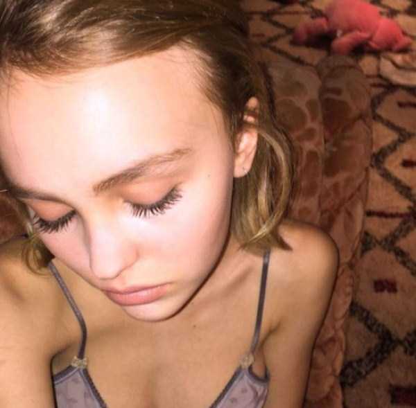 Lily-Rose-Melody-Depp (3)