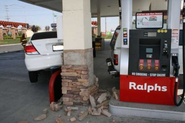 Gas Station Failures (31 photos)