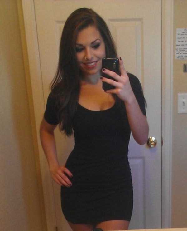 Hotties in Tight Dresses are a Feast for the Eyes (47 photos)