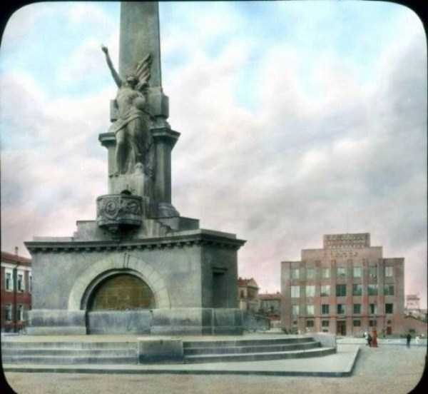 Colorized Vintage Photos of 1931 Moscow (77 photos)