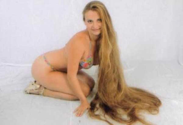 People With Ridiculously Long Hair (30 photos) 31