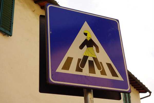 traffic signs in florence 20