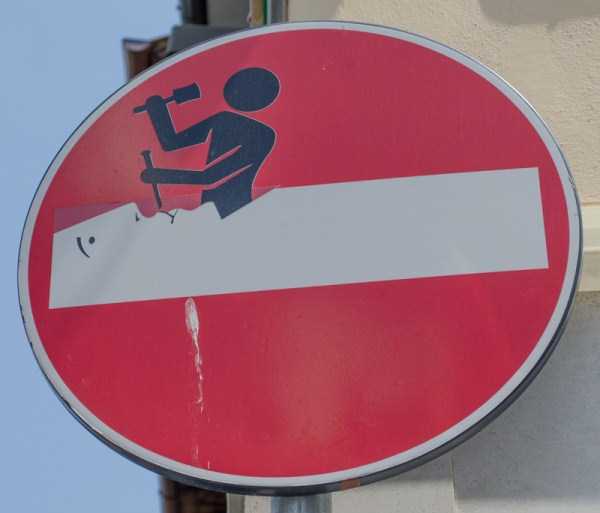 traffic signs in florence 25