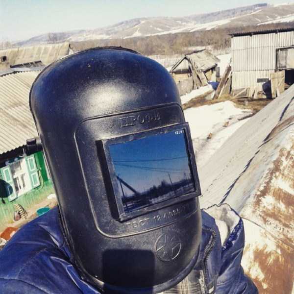 Russians Know How to Safely Watch the Solar Eclipse (41 photos)