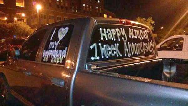 Some People Dont Know How to Behave in Relationships (18 photos)