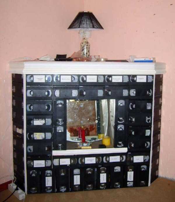 A New Purpose for Old VHS and Audio Cassette Tapes (43 photos)