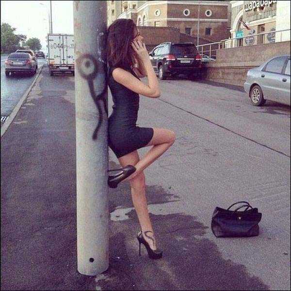 Hot Girls Spotted on the Streets (51 photos)