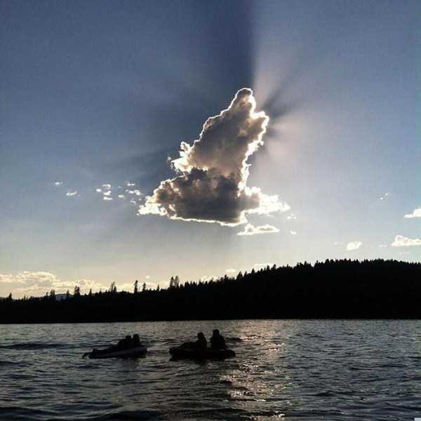 Unusually Shaped Clouds (38 photos)