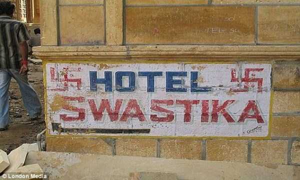 Hilariously Bad Hotel Names (34 photos)