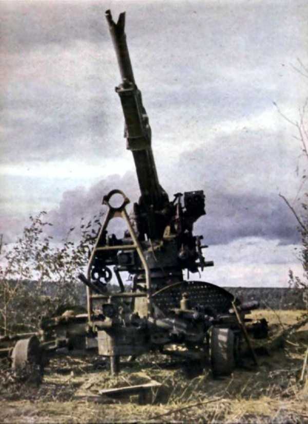 World War II Color Photographs (34 photos)