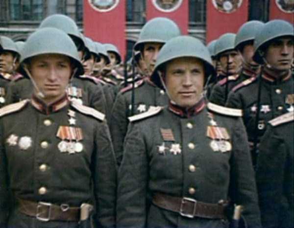 World War II Color Photographs (34 photos)