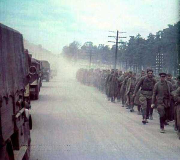 World War II Color Photographs (34 photos)