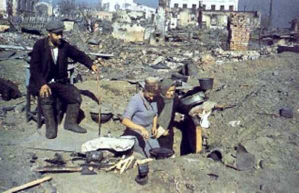 World War II Color Photographs (34 photos)