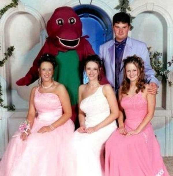 Terribly Bad Prom Photos (50 photos)