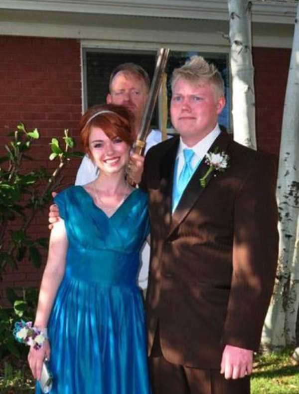 Terribly Bad Prom Photos (50 photos)