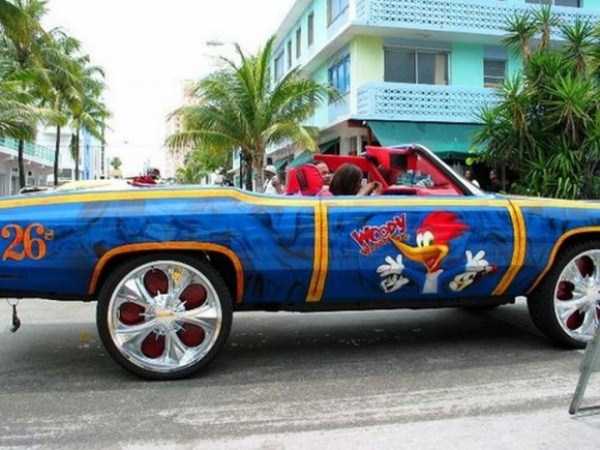 Eye Catching Car Customizations (49 photos)