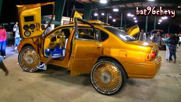 Eye Catching Car Customizations (49 photos)
