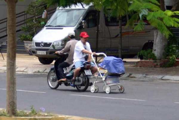 Dads Who Dont Take Parenthood Seriously (60 photos)