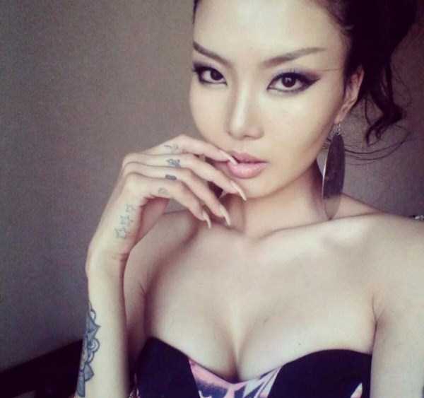 Lovely Mongolian Girls From Social Networks (50 photos)