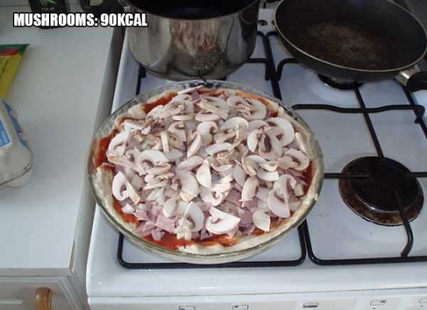pizza with massive topping 4